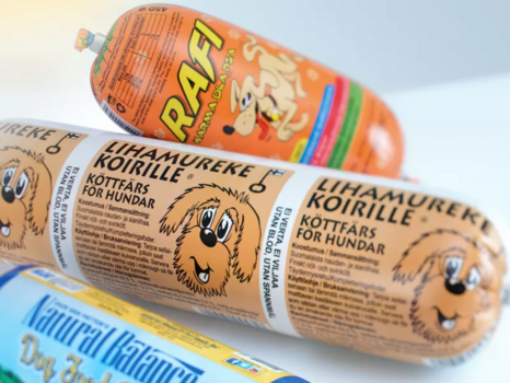 Boyaux remplis de différentes couleurs, avec des éléments marketés, sous formes rondes